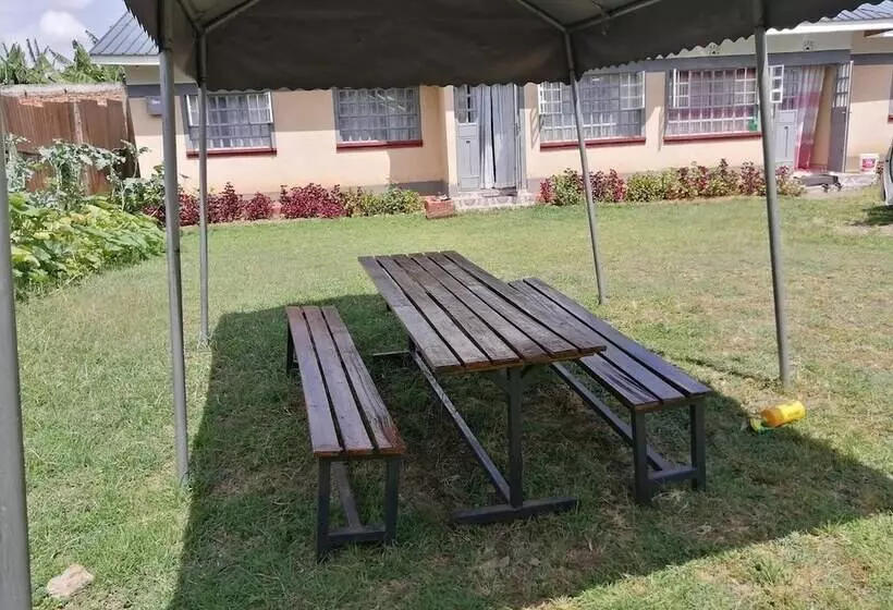 هتل The Rhine Guest House Eldoret