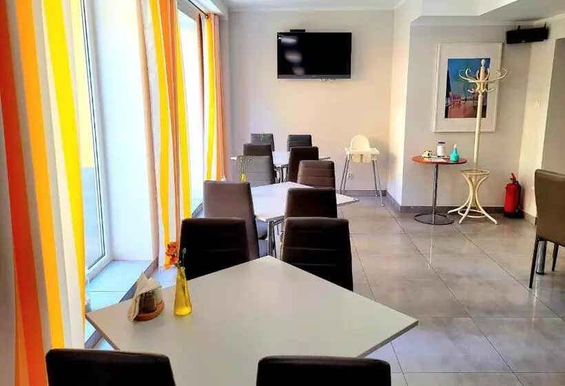 هتل Villa Jupiter