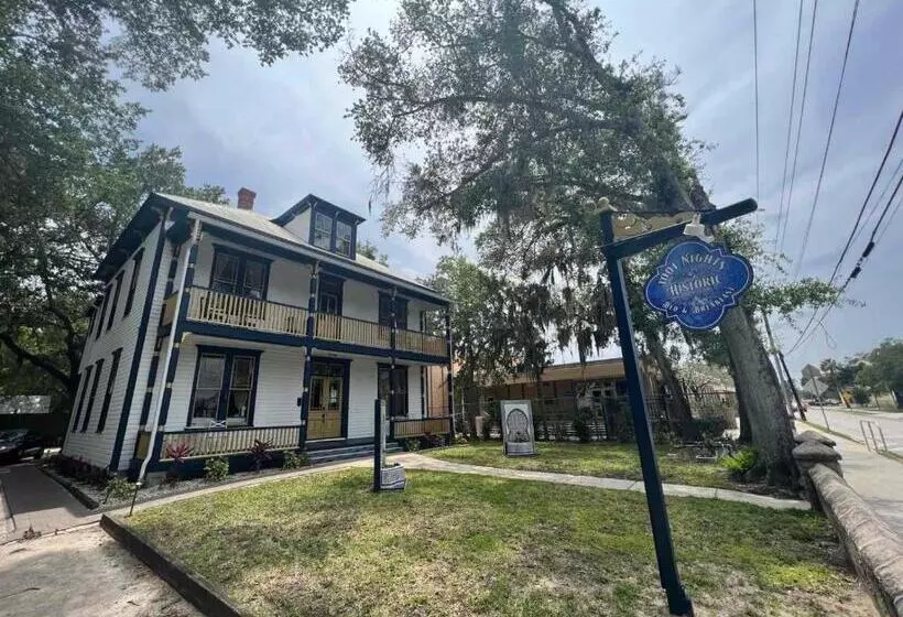 1001 Nights Historic Bed And Breakfast Adults Only