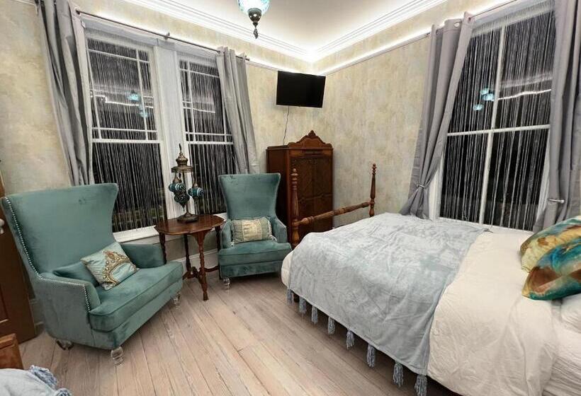 1001 Nights Historic Bed And Breakfast Adults Only