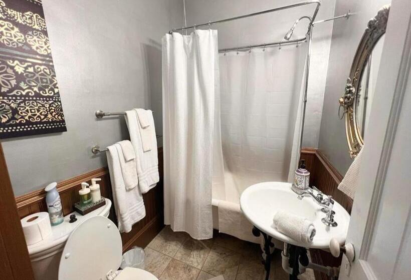 1001 Nights Historic Bed And Breakfast Adults Only