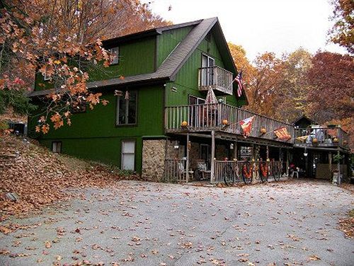 住宿加早餐 Lil Black Bear Inn