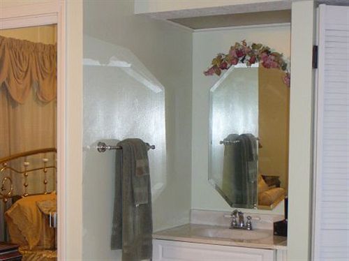 住宿加早餐 Lil Black Bear Inn