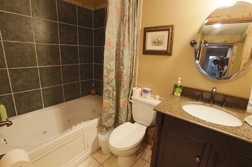 住宿加早餐 Lil Black Bear Inn