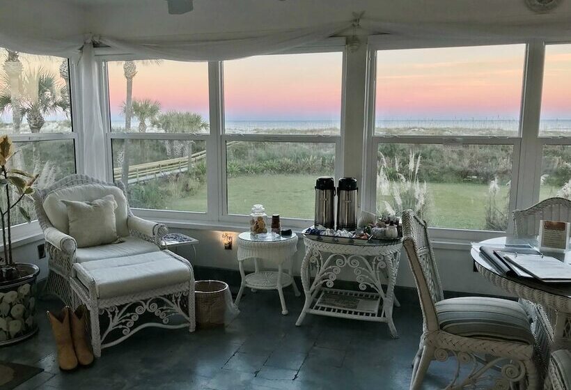 Beachfront Bed & Breakfast