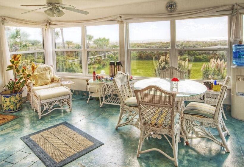 Beachfront Bed & Breakfast