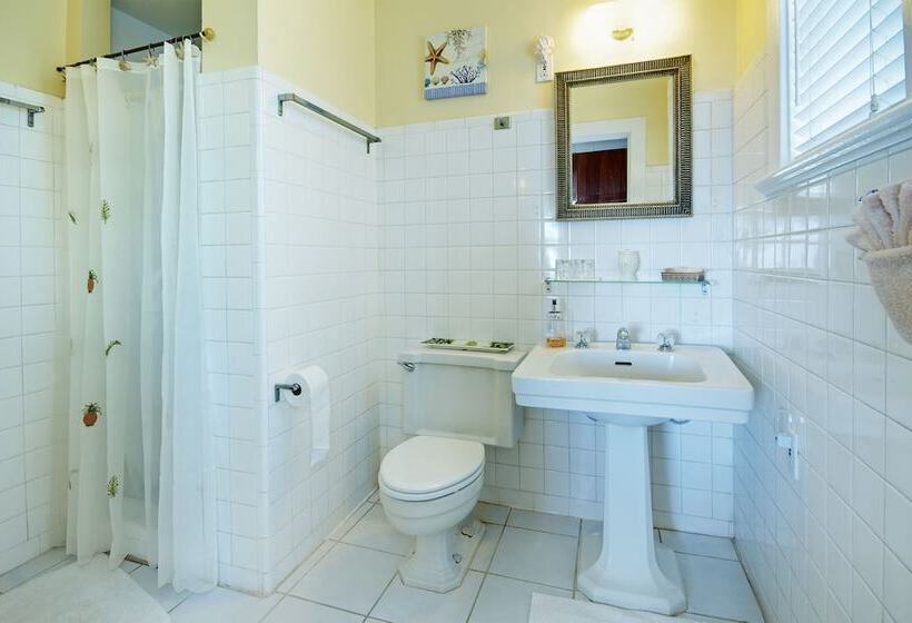 Beachfront Bed & Breakfast