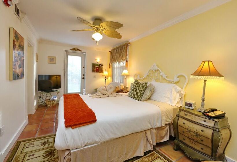 Beachfront Bed & Breakfast