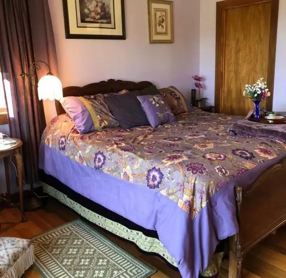 مبيت وإفطار Coppertoppe Inn & Retreat Center