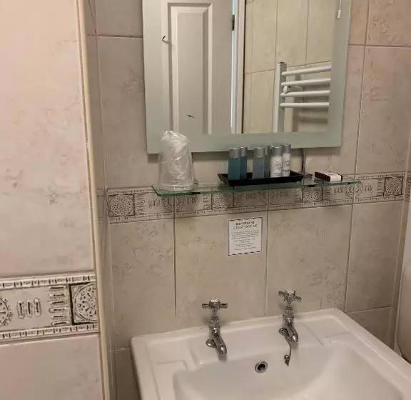 مبيت وإفطار Peregrine House