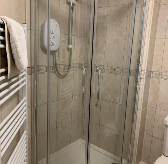 مبيت وإفطار Peregrine House