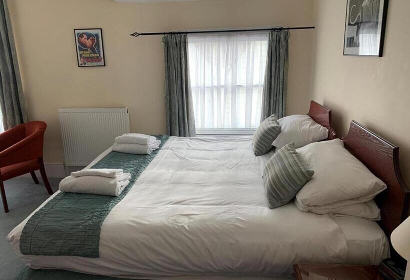 مبيت وإفطار Peregrine House