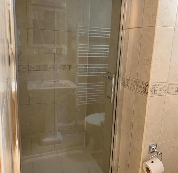 مبيت وإفطار Peregrine House