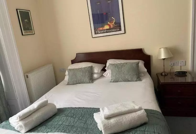 مبيت وإفطار Peregrine House