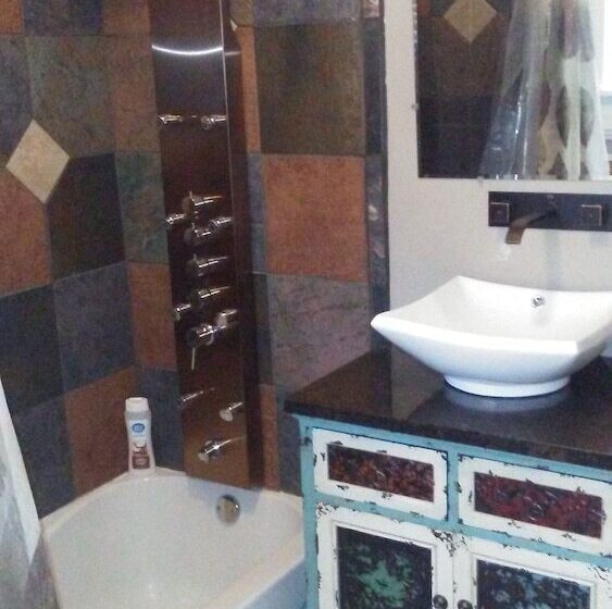 تختخواب و صبحانه The Solon Langworthy House