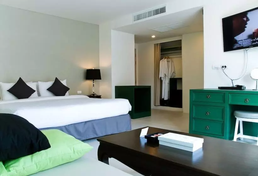 فندق Acca Patong Apartments