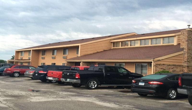 Отель America S Stay Inn Stewartville