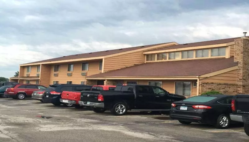 בית מלון כפרי America S Stay Inn Stewartville