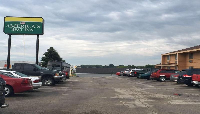 Отель America S Stay Inn Stewartville