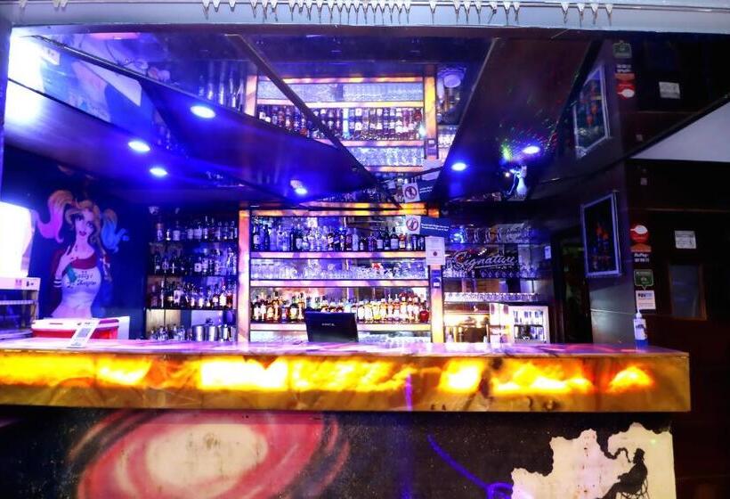 Отель City Heart Premium