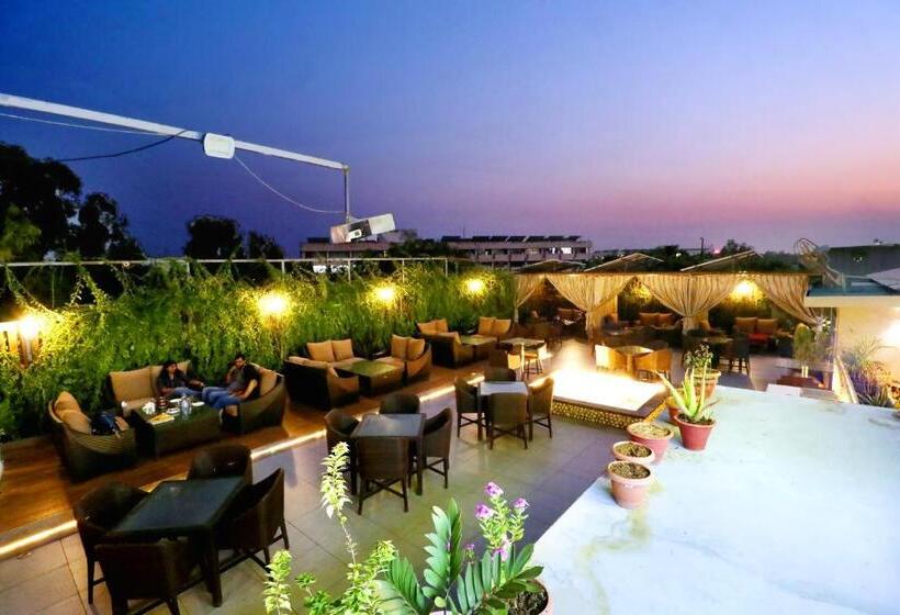 Отель City Heart Premium