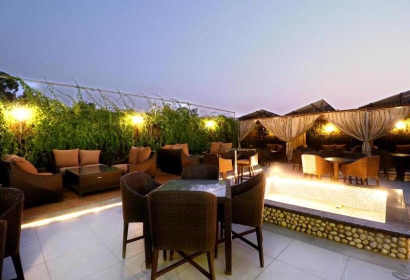 Отель City Heart Premium