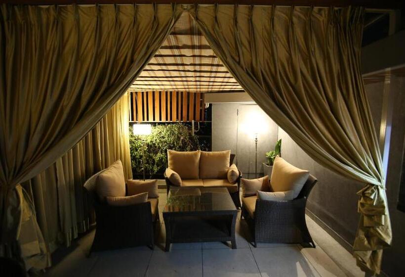 Отель City Heart Premium