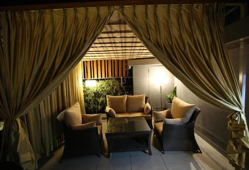 Отель City Heart Premium