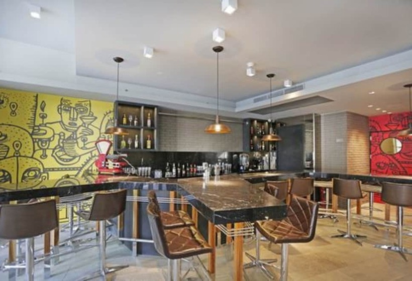 فندق Cumbres Lastarria