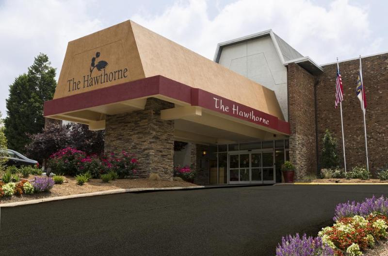 בית מלון כפרי Hawthorne Inn & Conference Center
