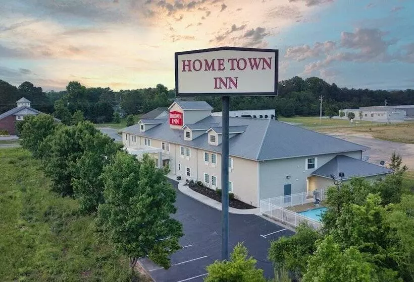 هتل Hometown Innringgold