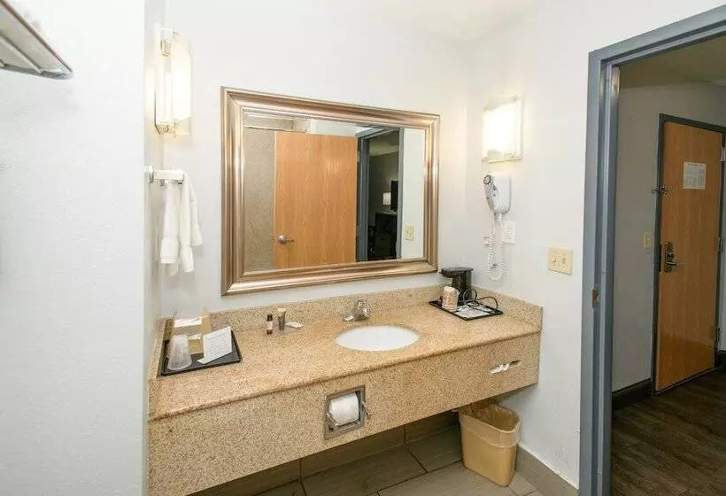 هتل Hometown Innringgold