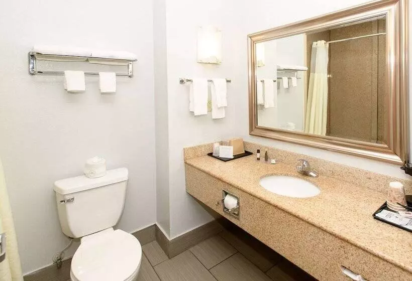 هتل Hometown Innringgold