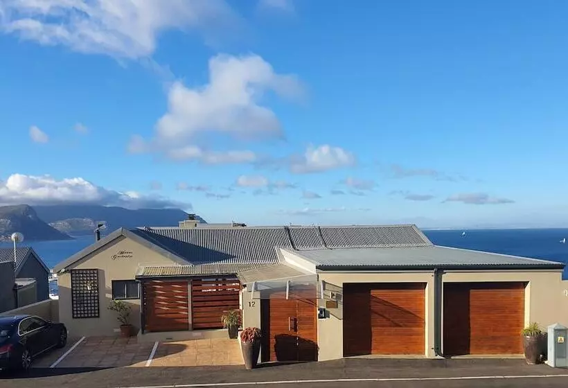 ホテル Mariner Guesthouse & Villa