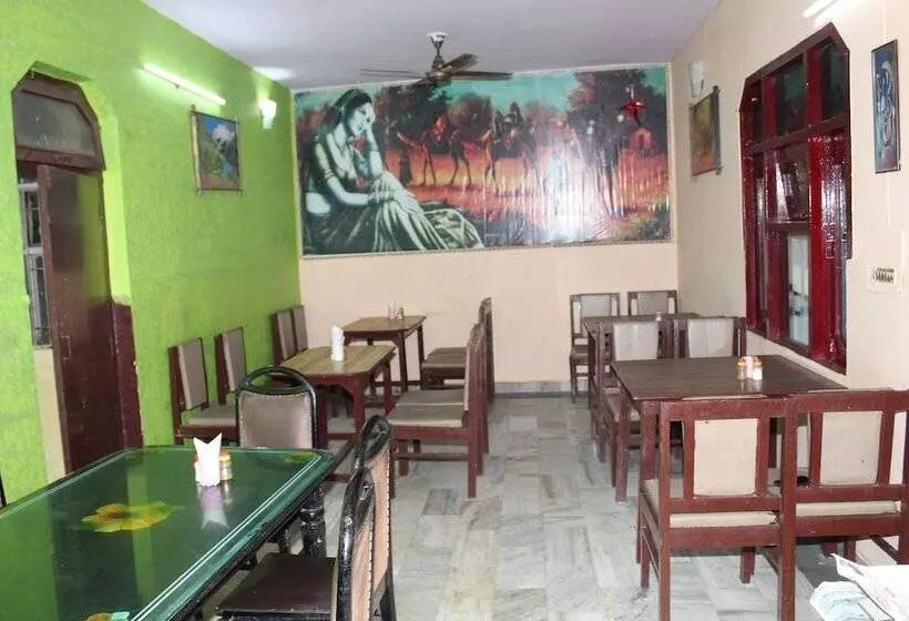 هتل Raj Bed & Breakfast