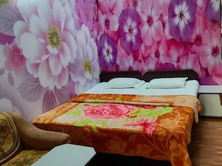 هتل Raj Bed & Breakfast