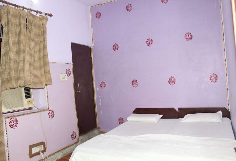 فندق Raj Bed & Breakfast