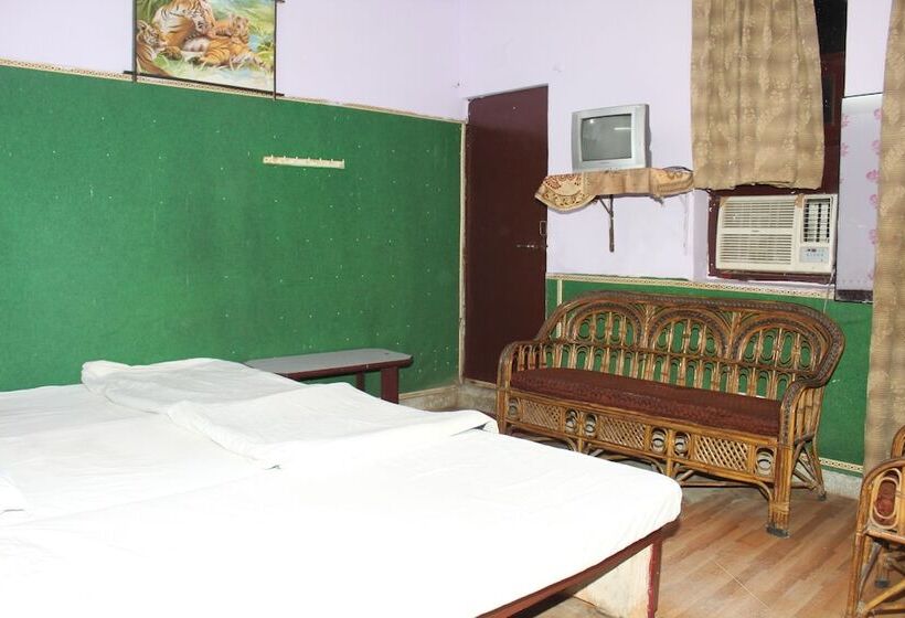 فندق Raj Bed & Breakfast