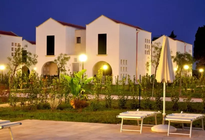 בית מלון כפרי Residence   Blu Mare Alimini