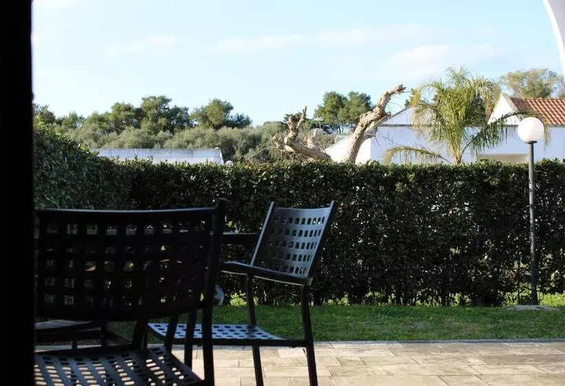 בית מלון כפרי Residence   Blu Mare Alimini