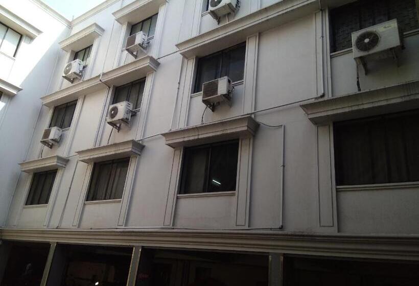 ホテル Rpr Residency