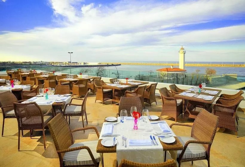 هتل Sheraton Grand Samsun