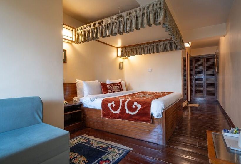 בית מלון כפרי Summit Oriental Boutique