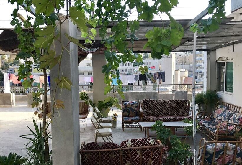 Sun Rise Hotel & Hostel & Tours