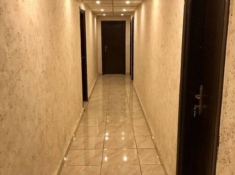 Sun Rise Hotel & Hostel & Tours