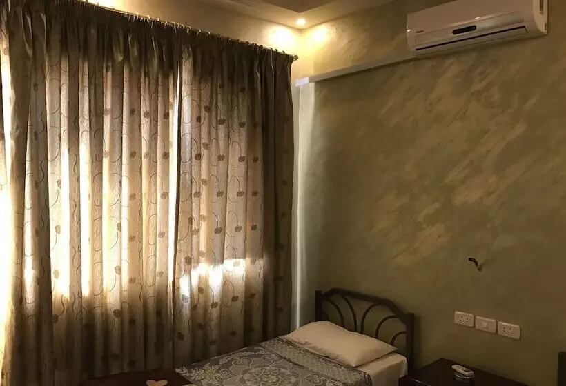 Sun Rise Hotel & Hostel & Tours