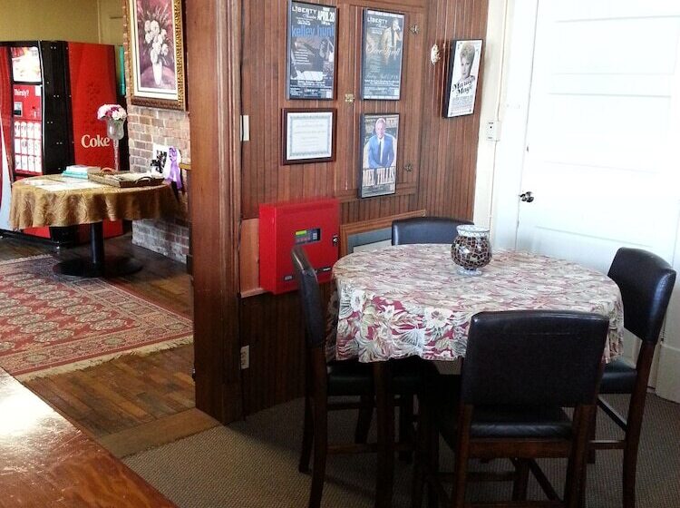 The Courtland Hotel & Spa