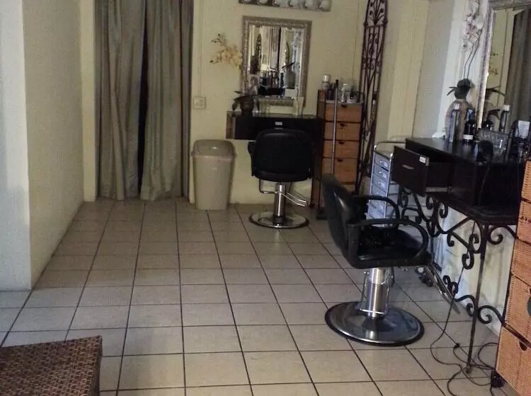 The Courtland Hotel & Spa