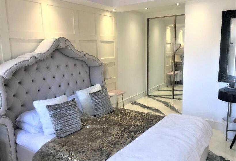 בית מלון כפרי The Great House