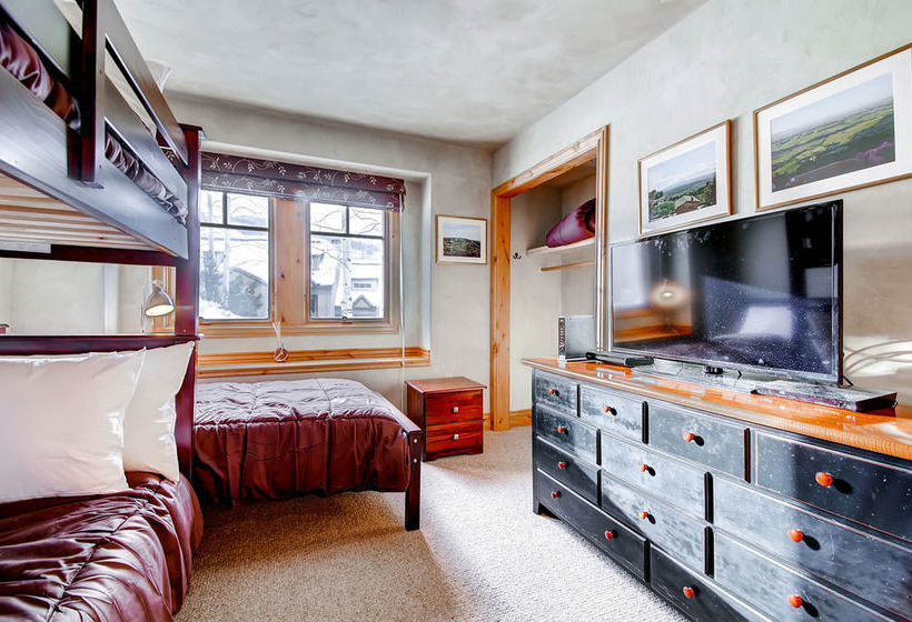 호텔 The Meadows Townhomes